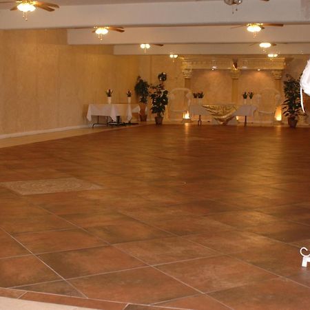 Western Inn Хюстън Екстериор снимка