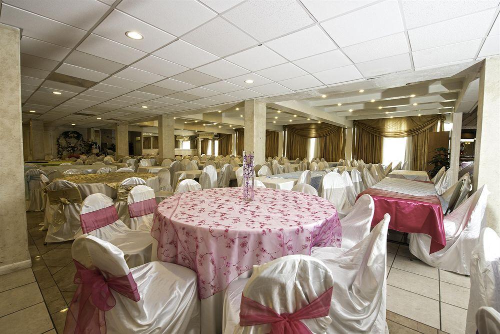 Western Inn Хюстън Екстериор снимка