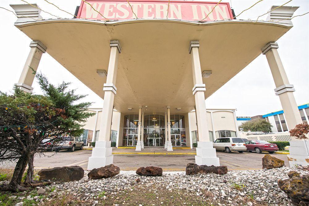 Western Inn Хюстън Екстериор снимка