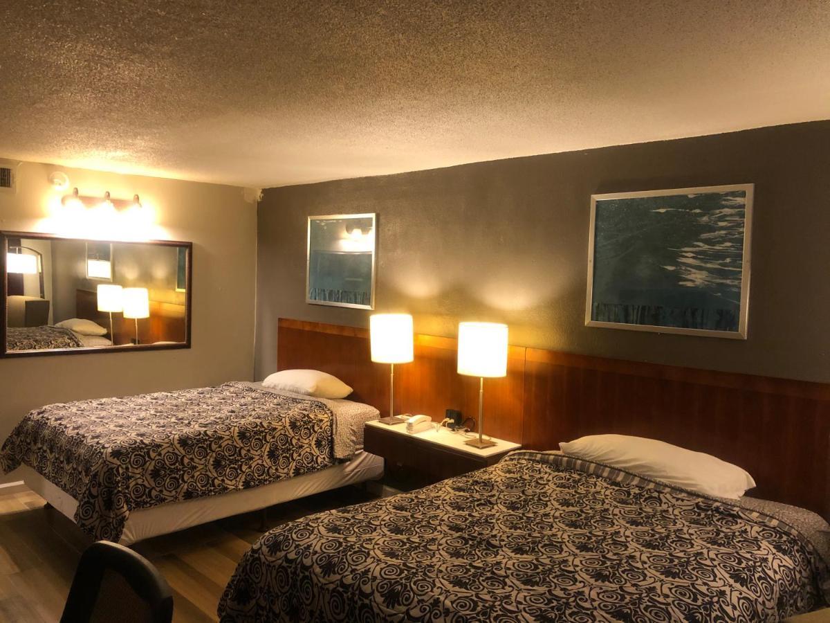 Western Inn Хюстън Екстериор снимка