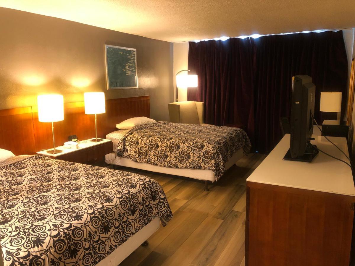 Western Inn Хюстън Екстериор снимка